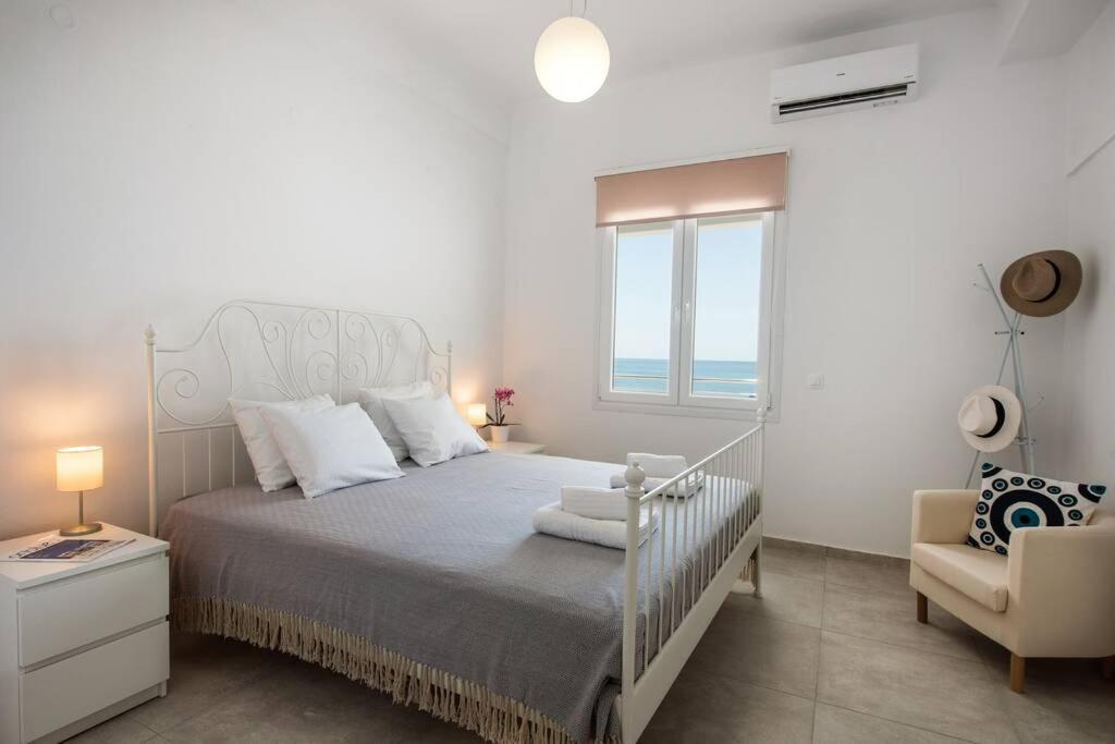 Amazing Seafront Suite Ierápetra Eksteriør billede