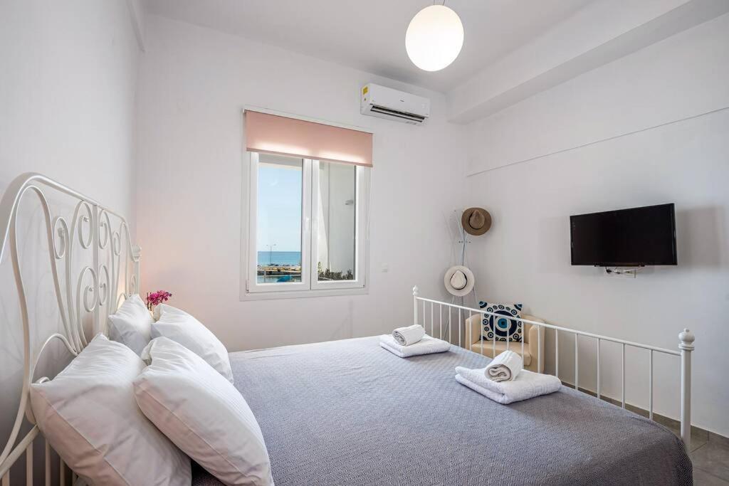 Amazing Seafront Suite Ierápetra Eksteriør billede